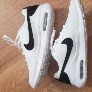 Womens nike sneakers